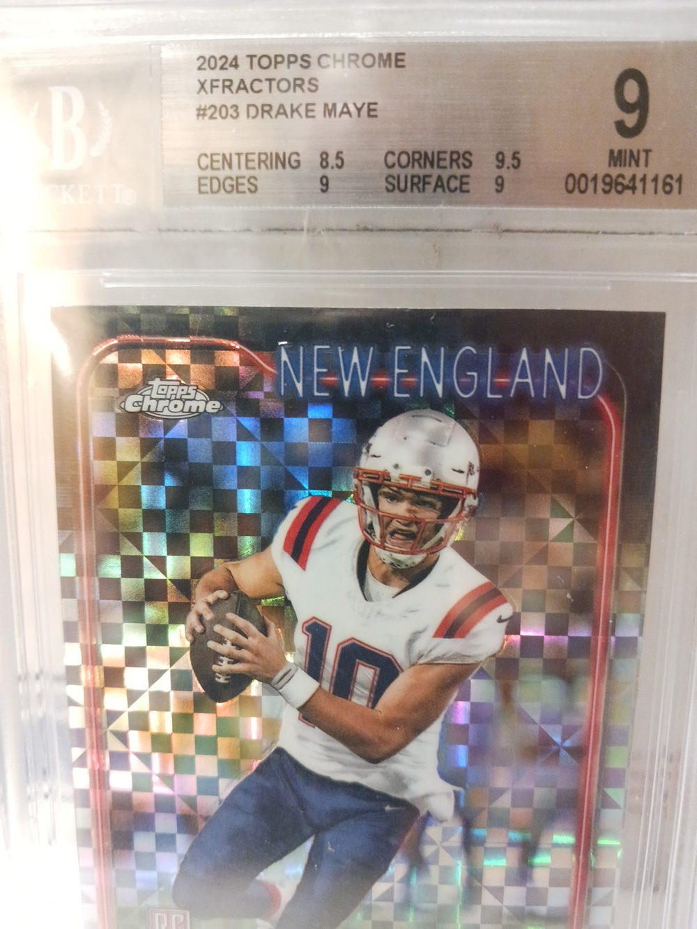 2024 Topps Chrome XFractors Drake Maye - Holo (RC) #203 BGS MINT 9 - Picture 3 of 4